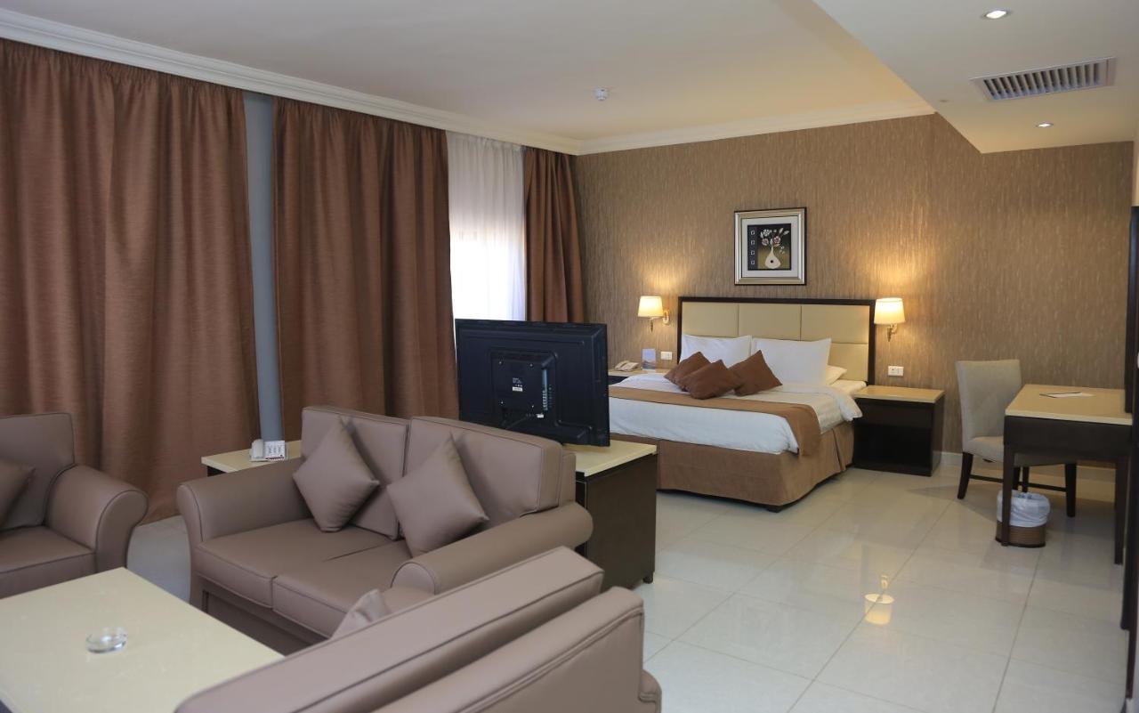 Grand East Hotel - Resort & Spa Dead Sea Sweimeh Quarto foto