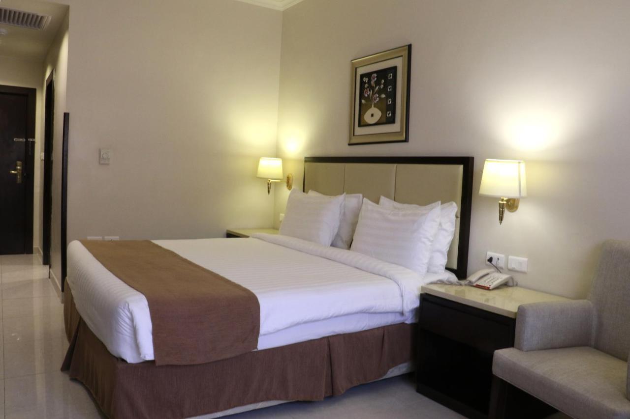 Grand East Hotel - Resort & Spa Dead Sea Sweimeh Quarto foto